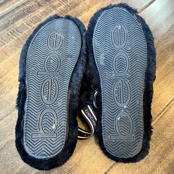 bebe Jeanna Black Faux Fur Plush Open Toe Slipper Size 8 - Picture 7 of 7